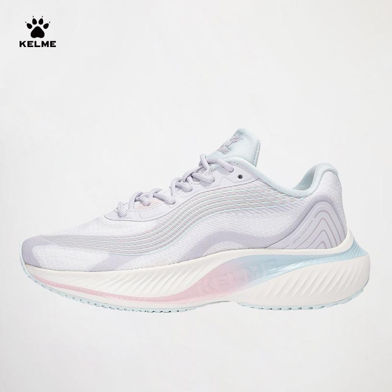 WOMEN'S SPORTS SHOES