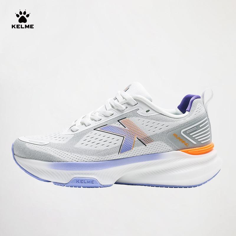 WOMEN'S SPORTS SHOES